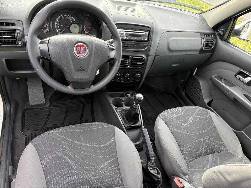 FIAT - STRADA - 2015/2015 - Branca - R$ 46.900,00