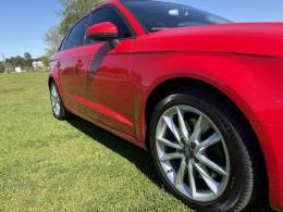 AUDI - A3 - 2014/2015 - Vermelha - R$ 90.000,00