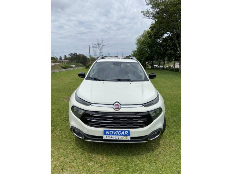 FIAT - TORO - 2017/2017 - Branca - R$ 95.000,00