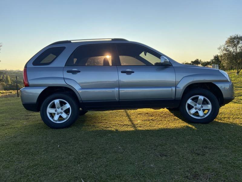 KIA MOTORS - SPORTAGE - 2009/2010 - Prata - R$ 42.500,00