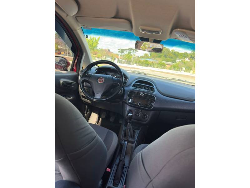 FIAT - PUNTO - 2014/2014 - Vermelha - R$ 42.000,00
