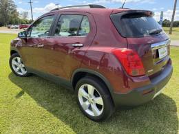 CHEVROLET - TRACKER - 2013/2014 - Vermelha - R$ 71.900,00