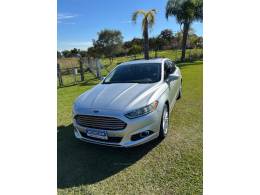 FORD - FUSION - 2013/2014 - Prata - R$ 79.000,00