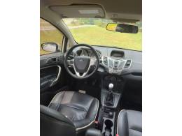 FORD - FIESTA - 2012/2012 - Branca - R$ 41.000,00