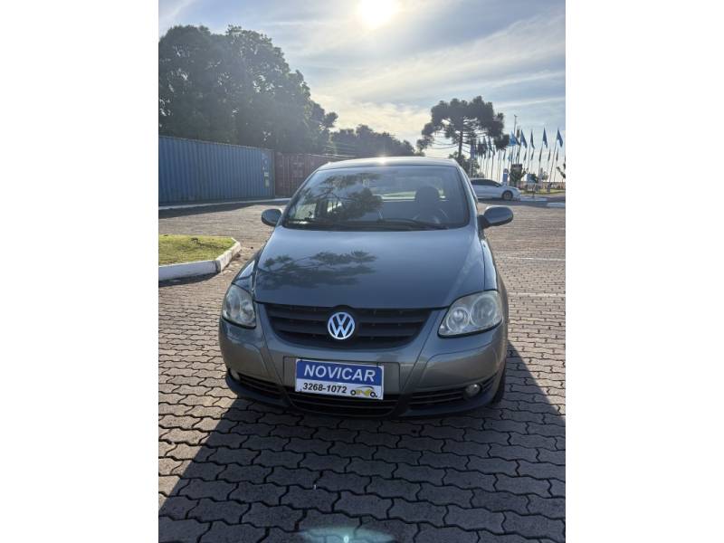 VOLKSWAGEN - FOX - 2009/2010 - Cinza - R$ 33.500,00