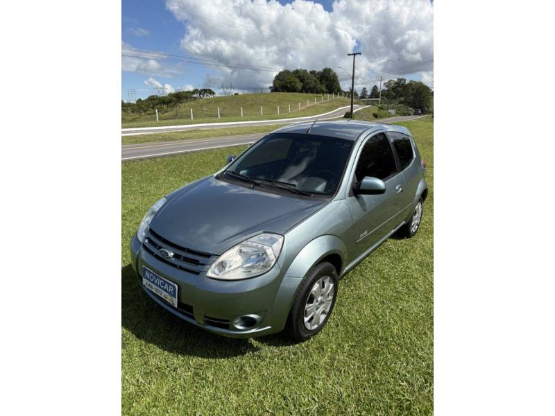 FORD - KA - 2009/2010 - Verde - R$ 26.000,00