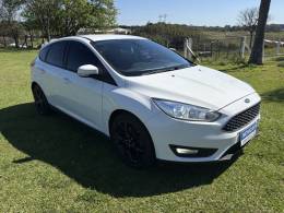 FORD - FOCUS - 2018/2019 - Branca - R$ 65.500,00