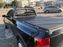 VOLKSWAGEN - SAVEIRO - 2017/2018 - Preta - R$ 61.000,00