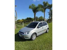 FORD - FIESTA - 2006/2007 - Prata - R$ 25.000,00