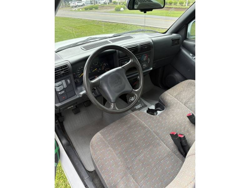 CHEVROLET - S10 - 1996/1996 - Branca - R$ 35.000,00