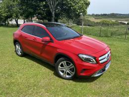 MERCEDES-BENZ - GLA 200 - 2015/2016 - Vermelha - R$ 149.000,00