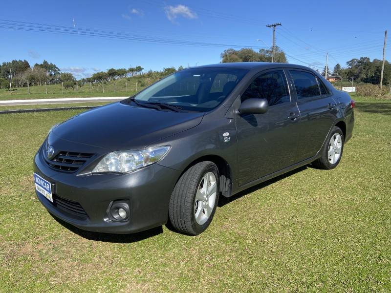 TOYOTA - COROLLA - 2012/2013 - Cinza - R$ 64.000,00