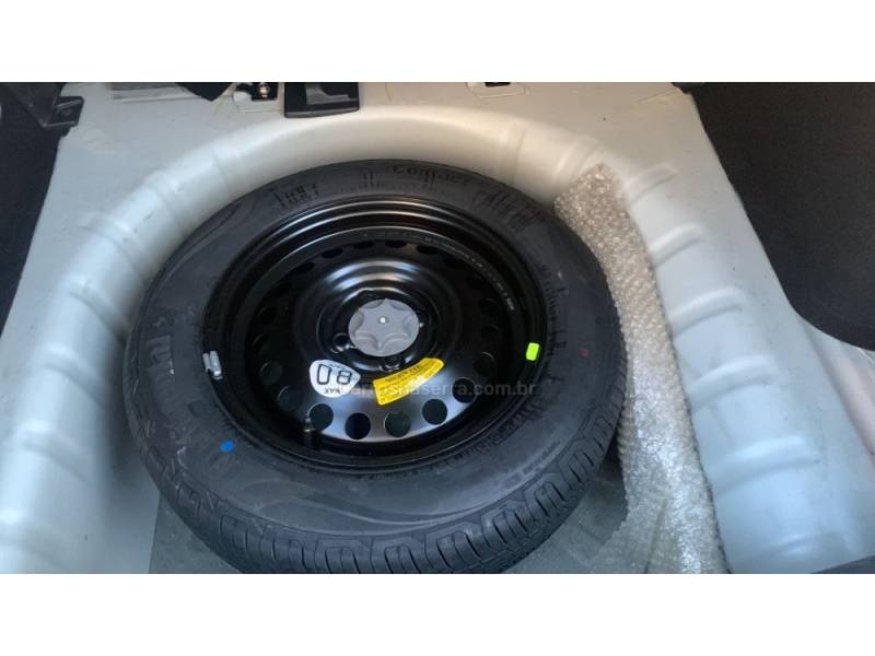 NISSAN - KICKS - 2018/2019 - Branca - R$ 75.000,00