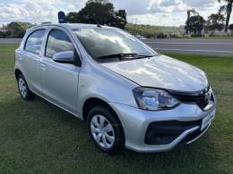 TOYOTA - ETIOS - 2019/2020 - Prata - R$ 59.900,00