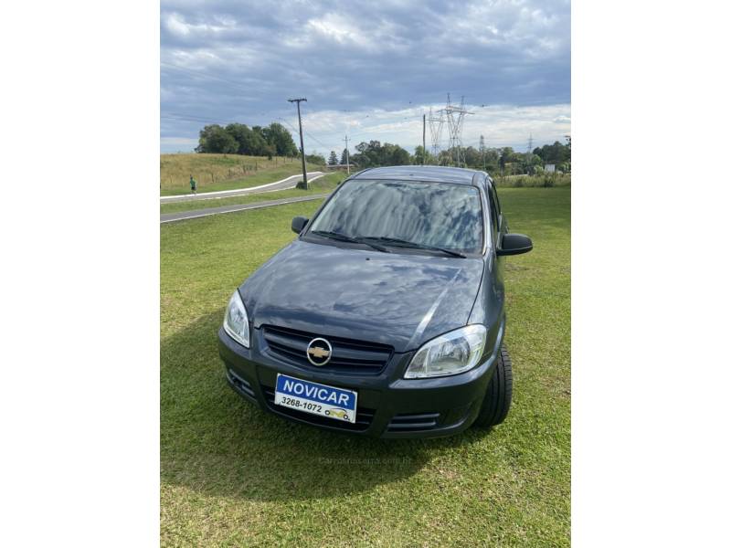 CHEVROLET - PRISMA - 2007/2008 - Prata - R$ 28.000,00