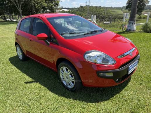 FIAT - PUNTO - 2012/2013 - Vermelha - R$ 40.000,00