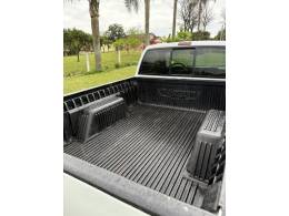 CHEVROLET - S10 - 1996/1996 - Branca - R$ 35.000,00