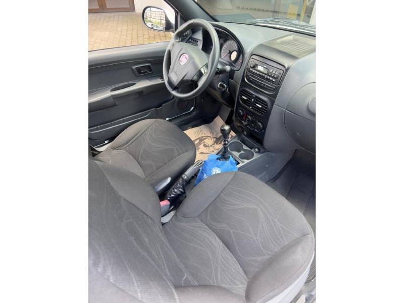 FIAT - STRADA - 2017/2018 - Branca - R$ 73.900,00