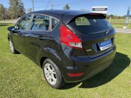 FORD - FIESTA - 2014/2014 - Preta - R$ 46.000,00