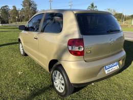 VOLKSWAGEN - FOX - 2004/2004 - Bege - R$ 24.000,00