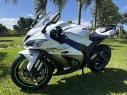 KAWASAKI - NINJA ZX-10R - 2019/2019 - Branca - R$ 68.000,00