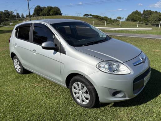 FIAT - PALIO - 2016/2017 - Prata - R$ 45.000,00