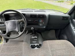 CHEVROLET - S10 - 1996/1996 - Branca - R$ 35.000,00