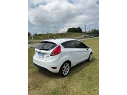 FORD - FIESTA - 2012/2012 - Branca - R$ 41.000,00
