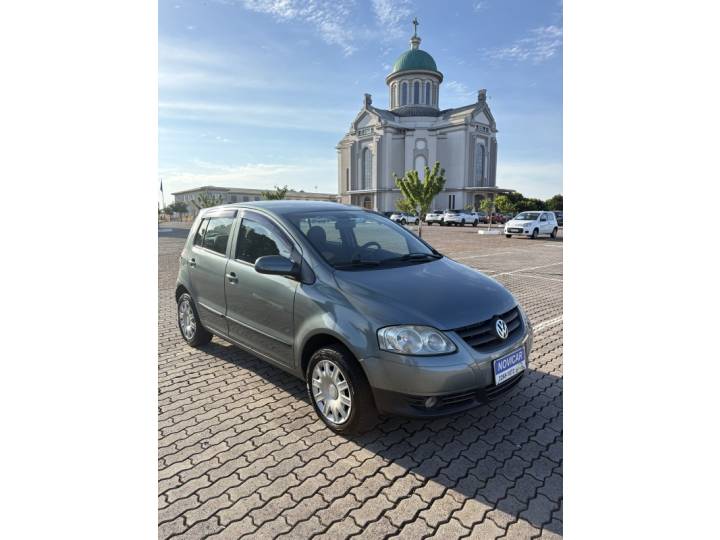 VOLKSWAGEN - FOX - 2009/2010 - Cinza - R$ 27.900,00