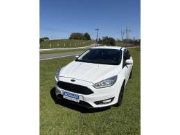 FORD - FOCUS - 2018/2019 - Branca - R$ 65.500,00
