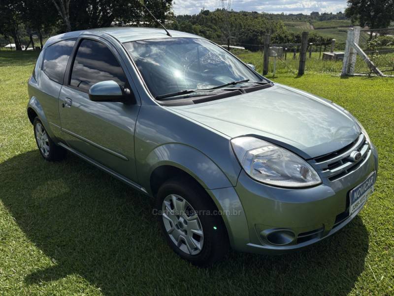 FORD - KA - 2009/2010 - Verde - R$ 26.000,00