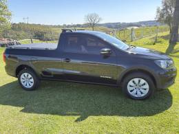 VOLKSWAGEN - SAVEIRO - 2017/2018 - Preta - R$ 61.000,00