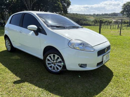 FIAT - PUNTO - 2010/2011 - Branca - R$ 35.000,00