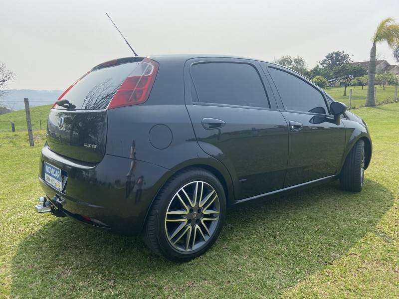 FIAT - PUNTO - 2008/2009 - Preta - R$ 33.000,00