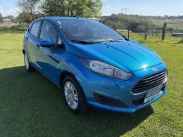 FORD - FIESTA - 2015/2016 - Azul - R$ 52.500,00