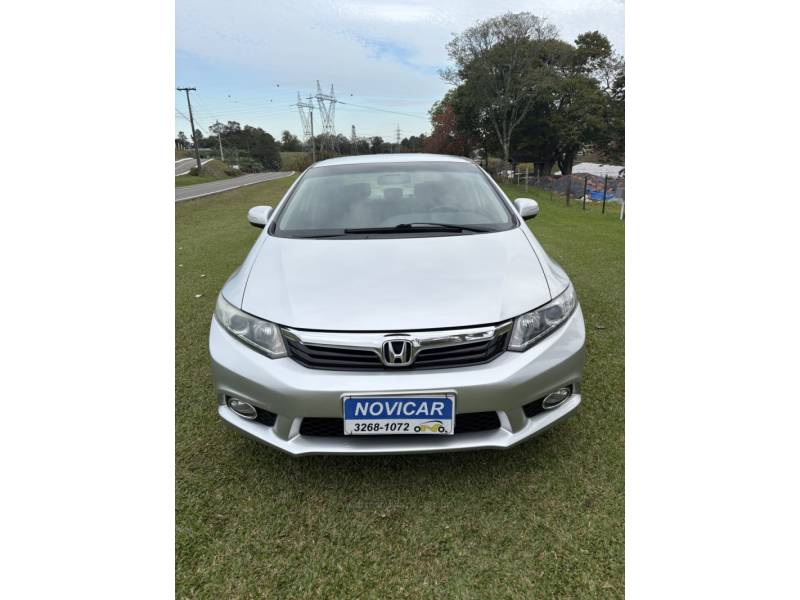 HONDA - CIVIC - 2014/2014 - Branca - R$ 72.500,00