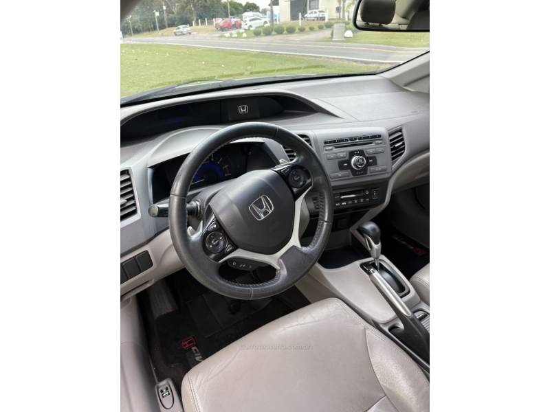 HONDA - CIVIC - 2014/2014 - Branca - R$ 72.500,00
