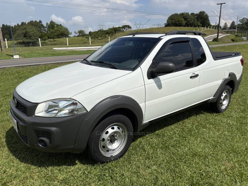 FIAT - STRADA - 2014/2014 - Branca - R$ 49.000,00