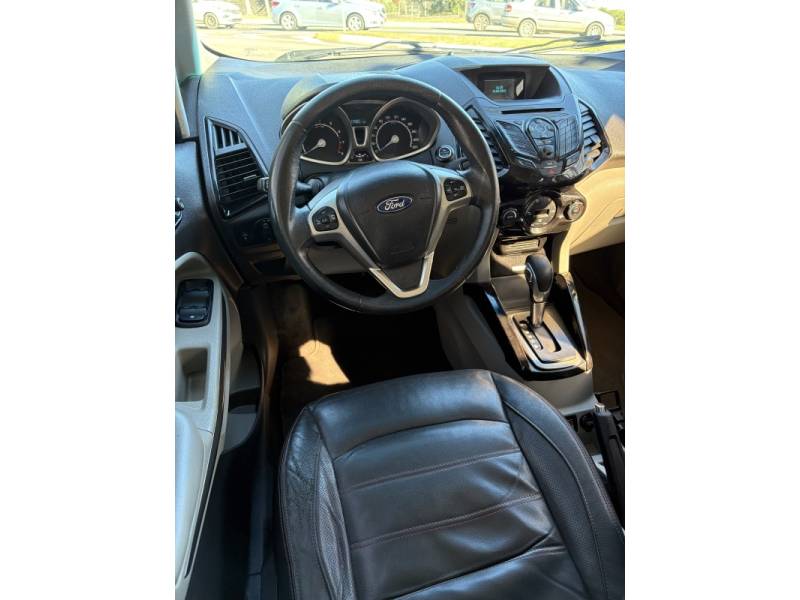 FORD - ECOSPORT - 2016/2017 - Branca - R$ 63.000,00