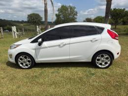 FORD - FIESTA - 2012/2012 - Branca - R$ 41.000,00