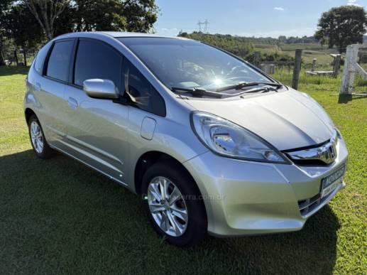 HONDA - FIT - 2012/2013 - Prata - R$ 58.000,00