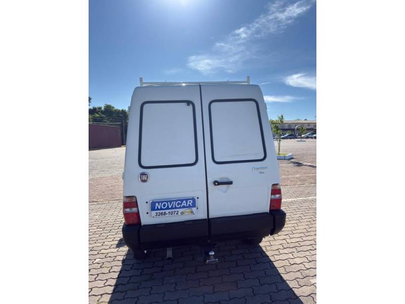 FIAT - FIORINO - 2010/2011 - Branca - R$ 39.900,00