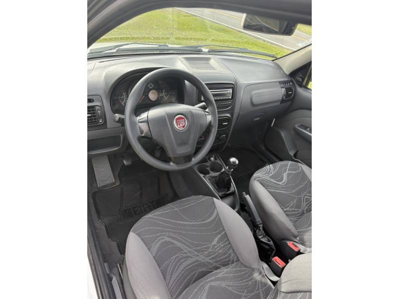 FIAT - STRADA - 2015/2015 - Branca - R$ 46.900,00