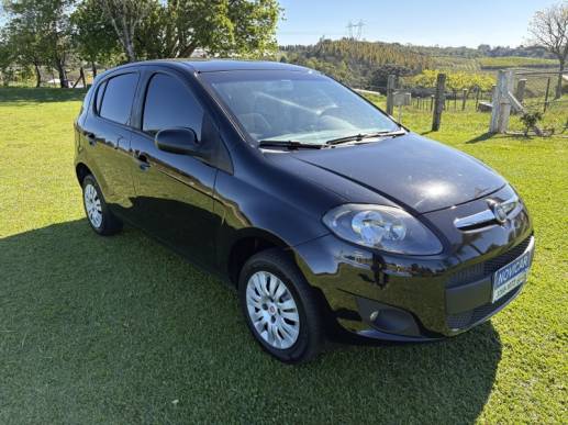 FIAT - PALIO - 2012/2013 - Preta - R$ 33.000,00