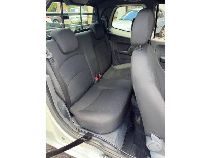 FIAT - STRADA - 2017/2018 - Branca - R$ 73.900,00