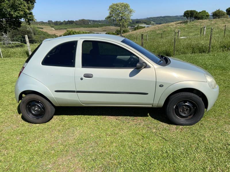 FORD - KA - 2007/2007 - Prata - R$ 17.900,00