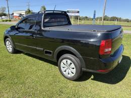 VOLKSWAGEN - SAVEIRO - 2017/2018 - Preta - R$ 61.000,00