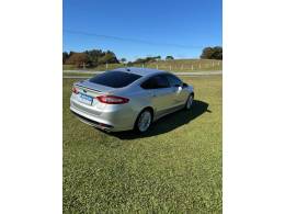 FORD - FUSION - 2013/2014 - Prata - R$ 79.000,00