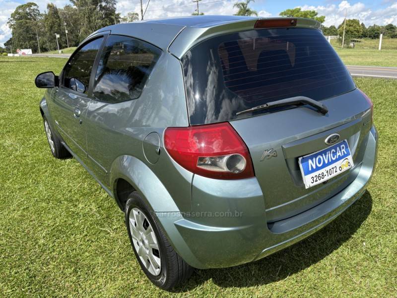 FORD - KA - 2009/2010 - Verde - R$ 26.000,00