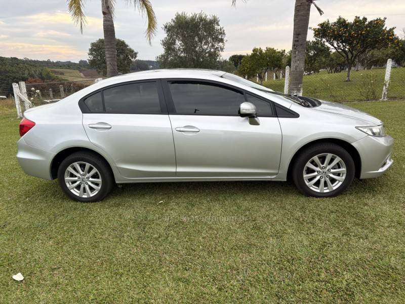 HONDA - CIVIC - 2014/2014 - Branca - R$ 72.500,00